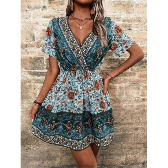 WILA Dresses & Skirts - 🩵 boho gypsy paisley print floral short sleeve v neck mini dress blue